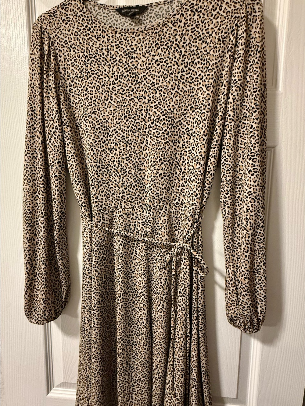 Banana Republic Beige and Black Leopard Print Long Sleeve Tie-Waist Dress
